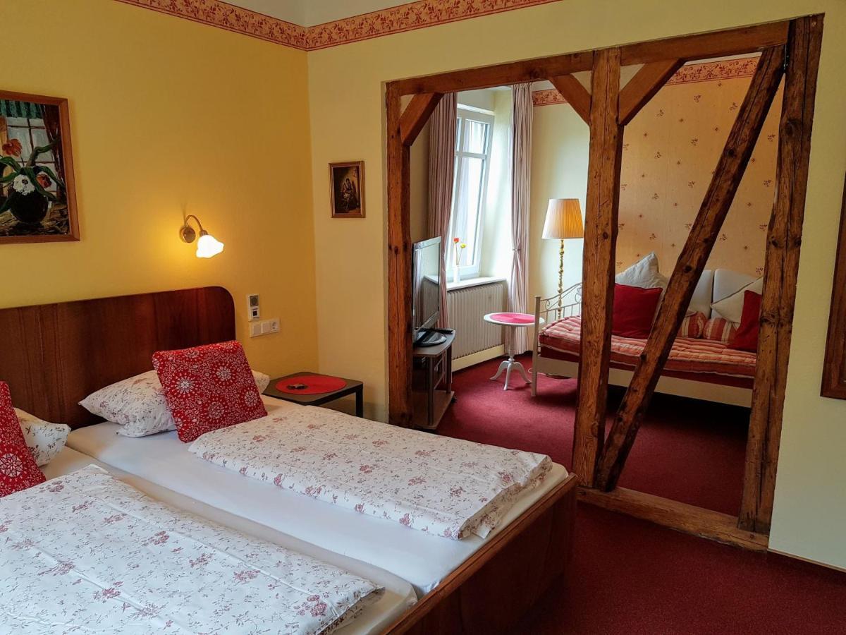 Mosel-Landhaus Am Moselufer B&B 브리에데른 외부 사진
