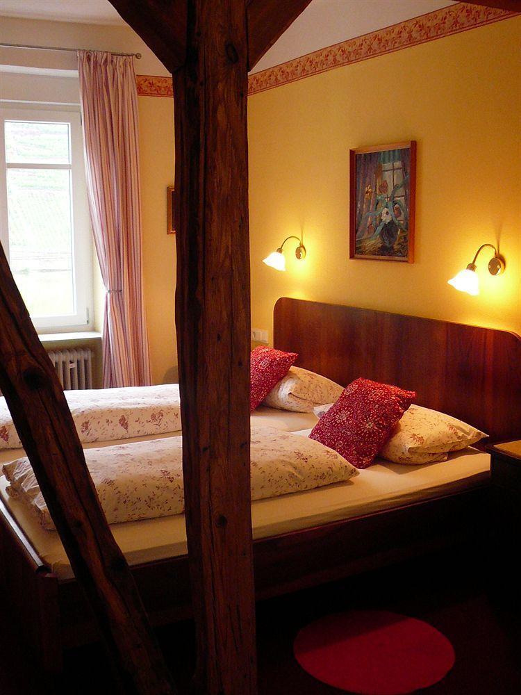 Mosel-Landhaus Am Moselufer B&B 브리에데른 외부 사진