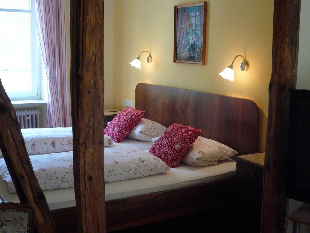 Mosel-Landhaus Am Moselufer B&B 브리에데른 외부 사진
