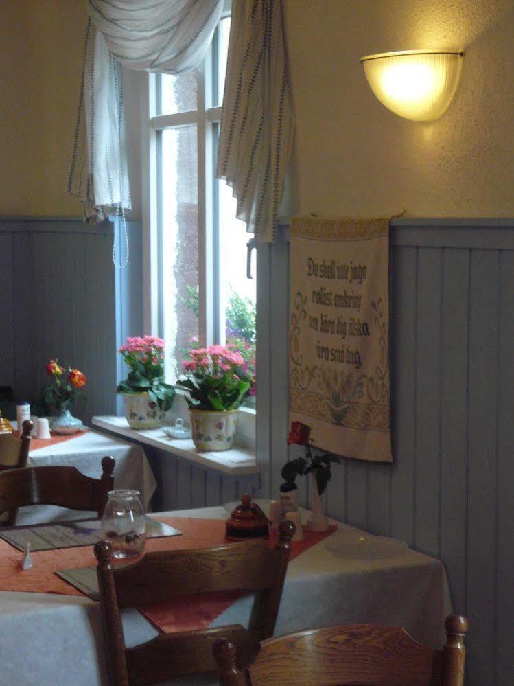 Mosel-Landhaus Am Moselufer B&B 브리에데른 외부 사진